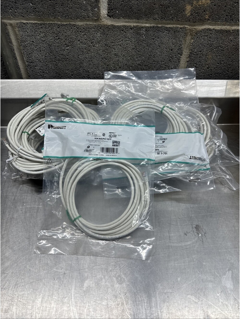Panduit NK5EPC10Y NetKey Cat 5e 24 AWG UTP RJ45~RJ45 Patch Cord 10 ft White 18pc